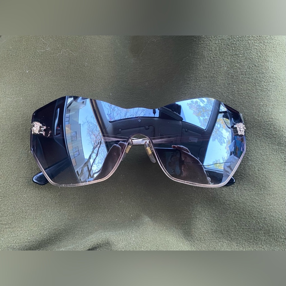 Versace VE2182 Sunglasses - Picture 2 of 8